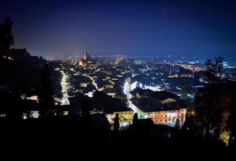 בית מלון כפרי La Maga Rooms