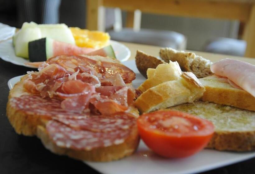 فندق La Muntanya