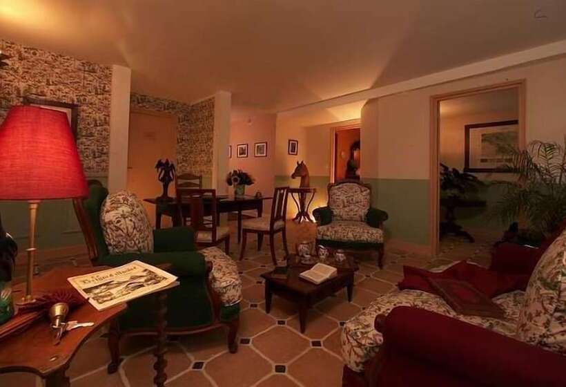 فندق Logis Hôtel Le Boudoir