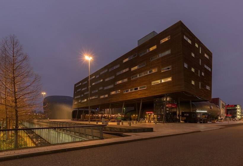 Leonardo Hotel Almere City Center