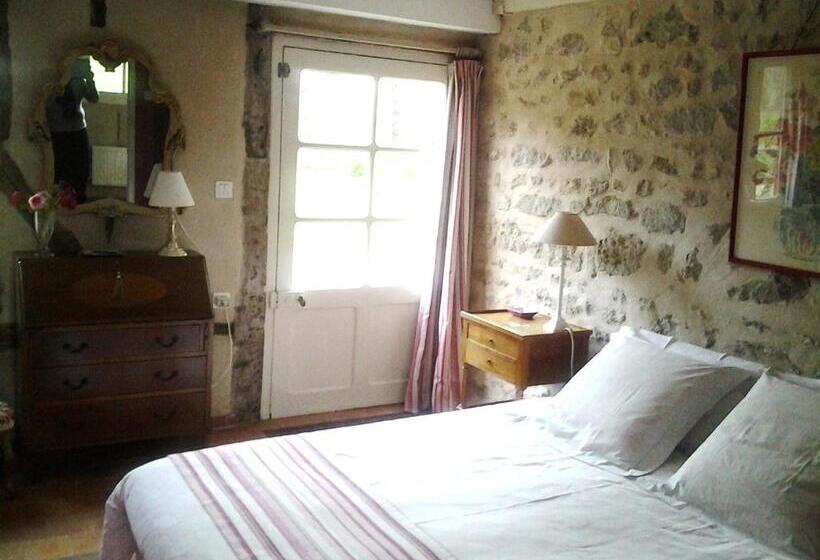 בית מלון כפרי Les Sapins