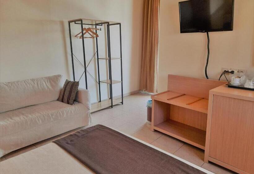 בית מלון כפרי Leto Delphi