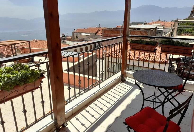 בית מלון כפרי Leto Delphi