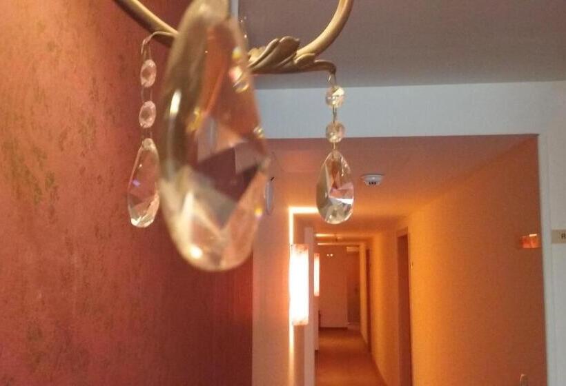 בית מלון כפרי Leto Delphi