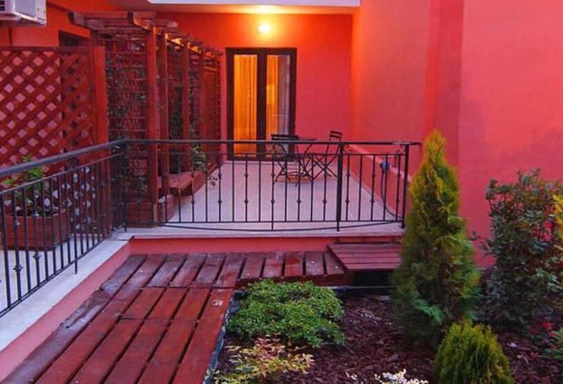 בית מלון כפרי Leto Delphi