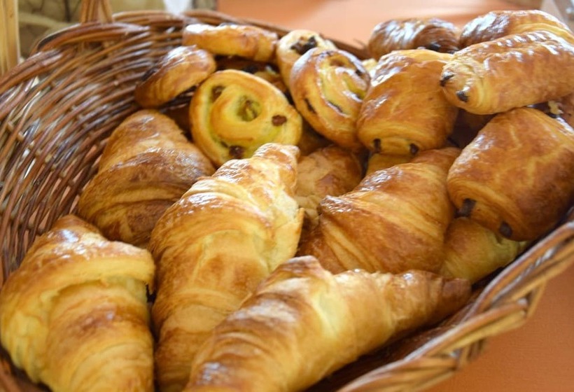 Отель Logis Le Saint Nicolas