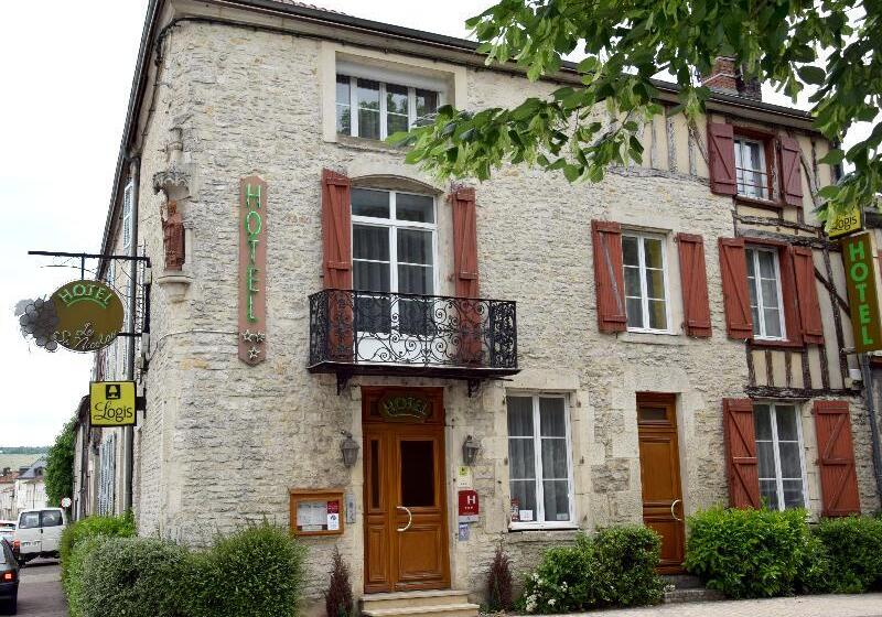 Отель Logis Le Saint Nicolas