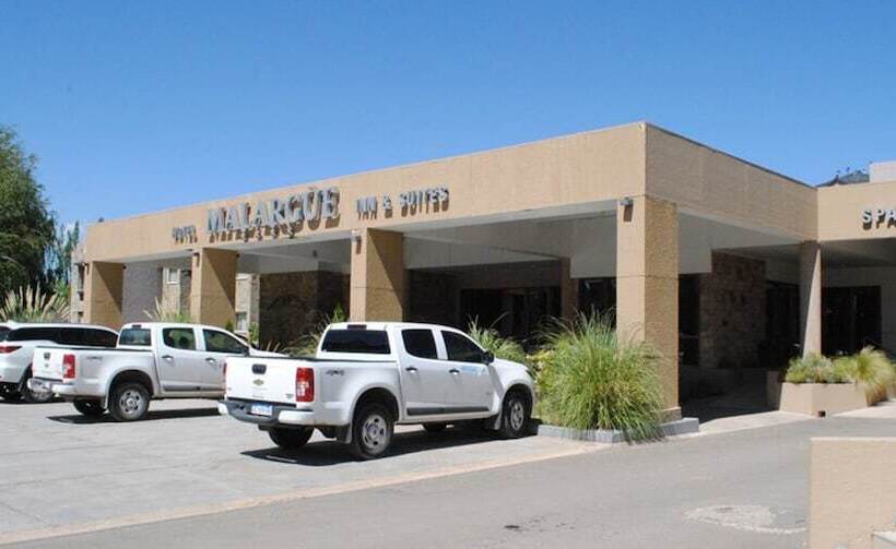 בית מלון כפרי Malargüe Inn & Suites   Spa Casino