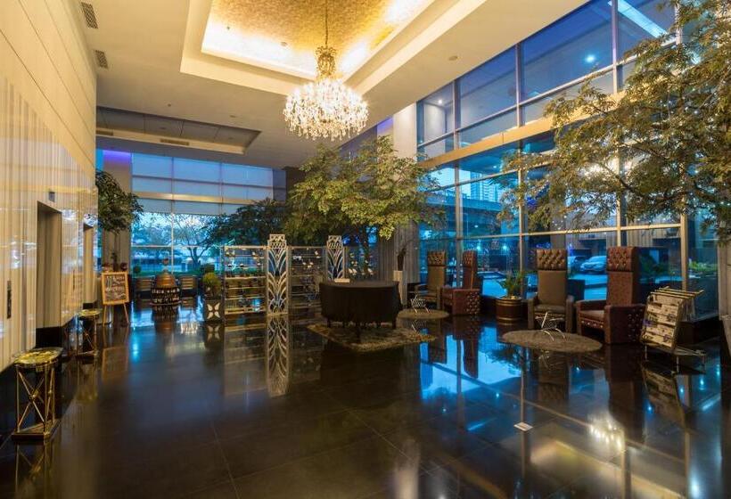 Manhattan Hotel Jakarta