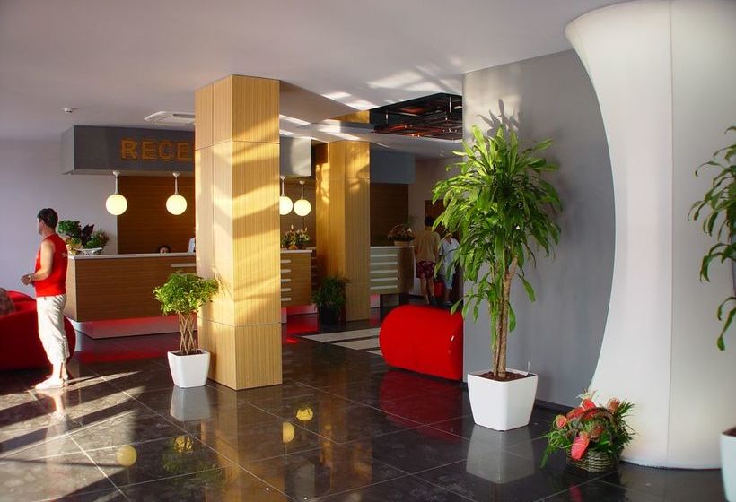 ホテル Marieta Palace