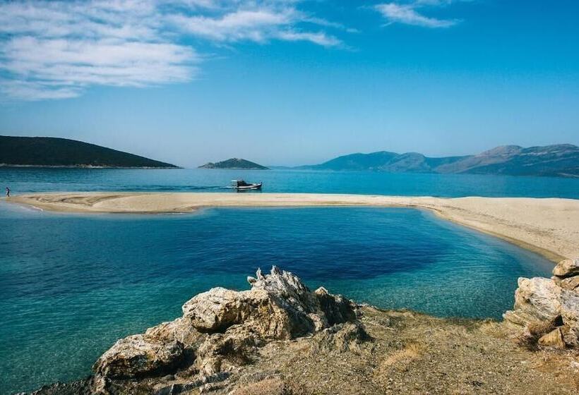 בית מלון כפרי Marmari Bay