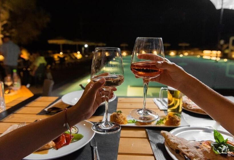 בית מלון כפרי Marmari Bay