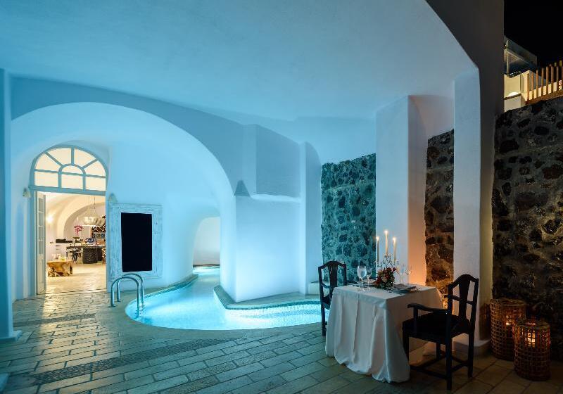 Отель Nefeles Luxury Suites