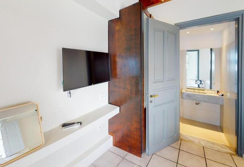 فندق Neoklassiko Koukouli