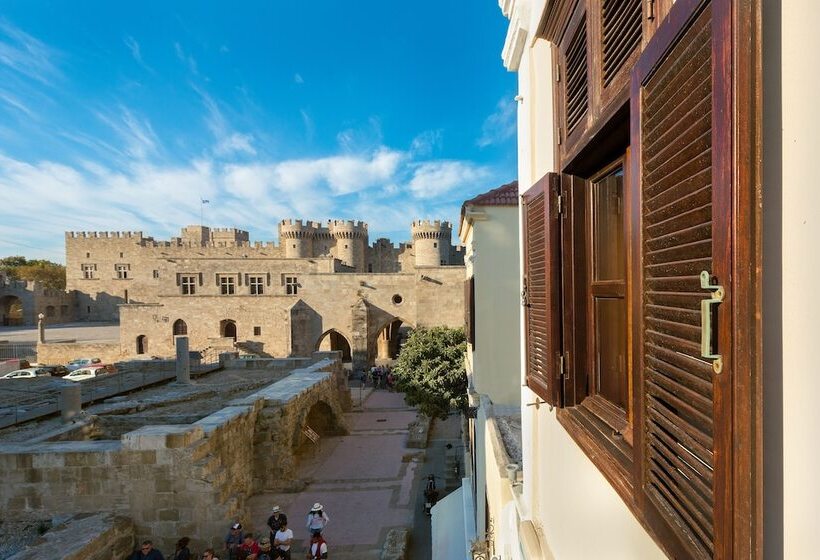 فندق Nikos Takis Fashion Boutique