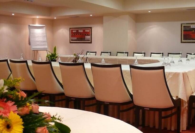 בית מלון כפרי Olympia Golden Beach Resort & Spa