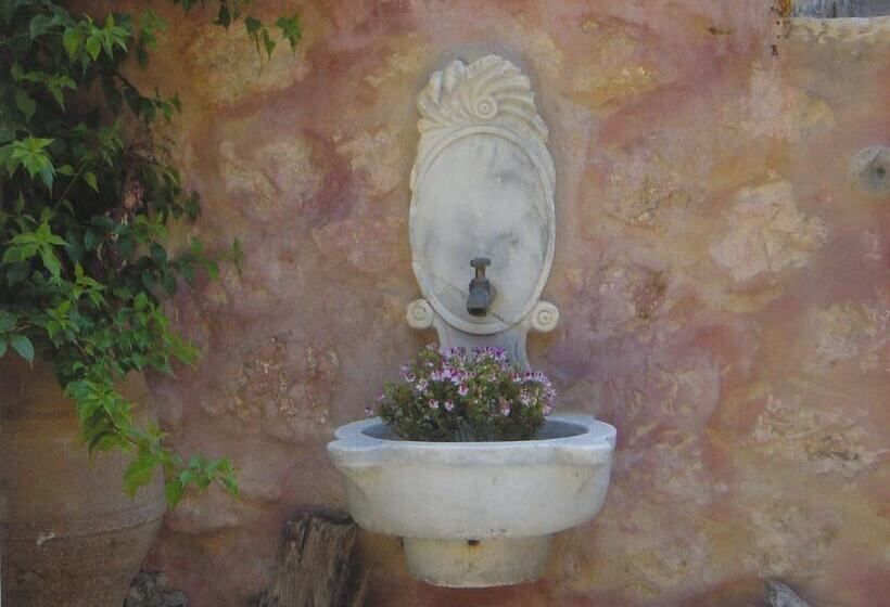 בית מלון כפרי Pavezzo Country Retreat