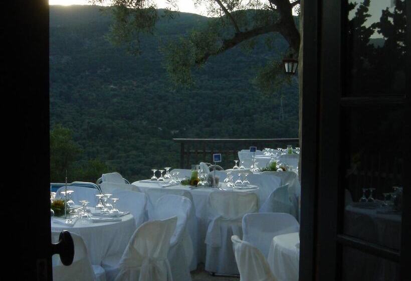 בית מלון כפרי Pavezzo Country Retreat