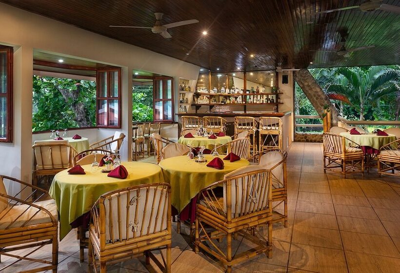 Отель Playa Bejuco