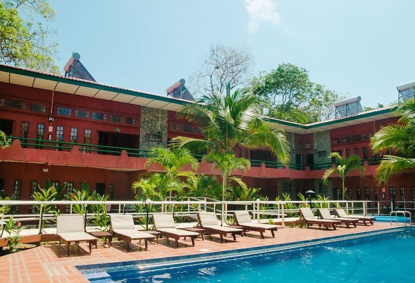 Отель Playa Bejuco