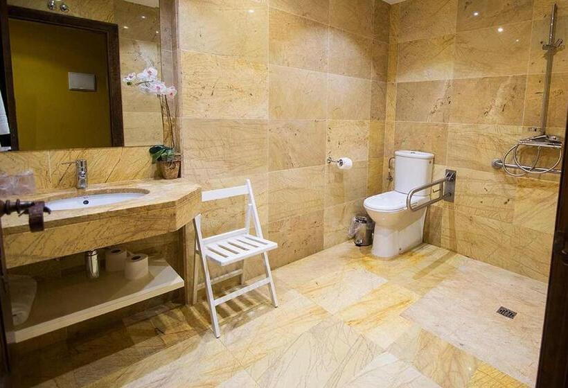 בית מלון כפרי Posada Doña Urraca