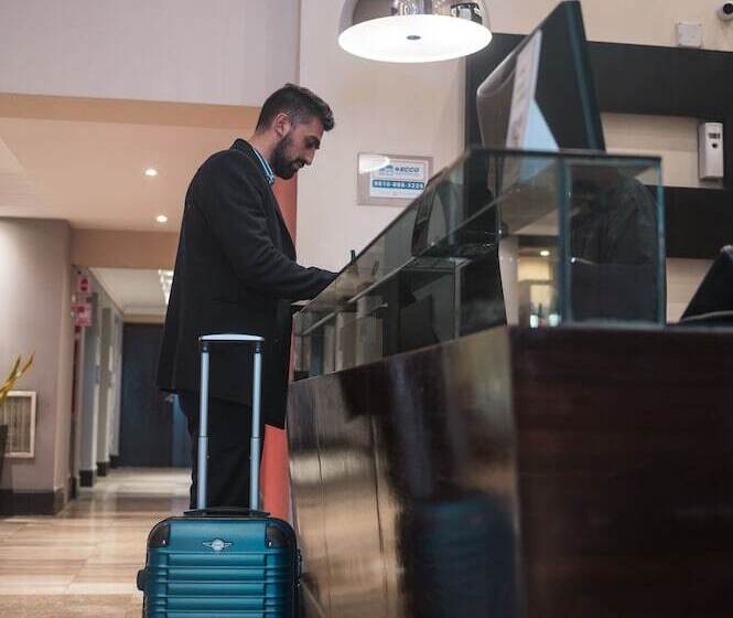 فندق Premium Tower Suites