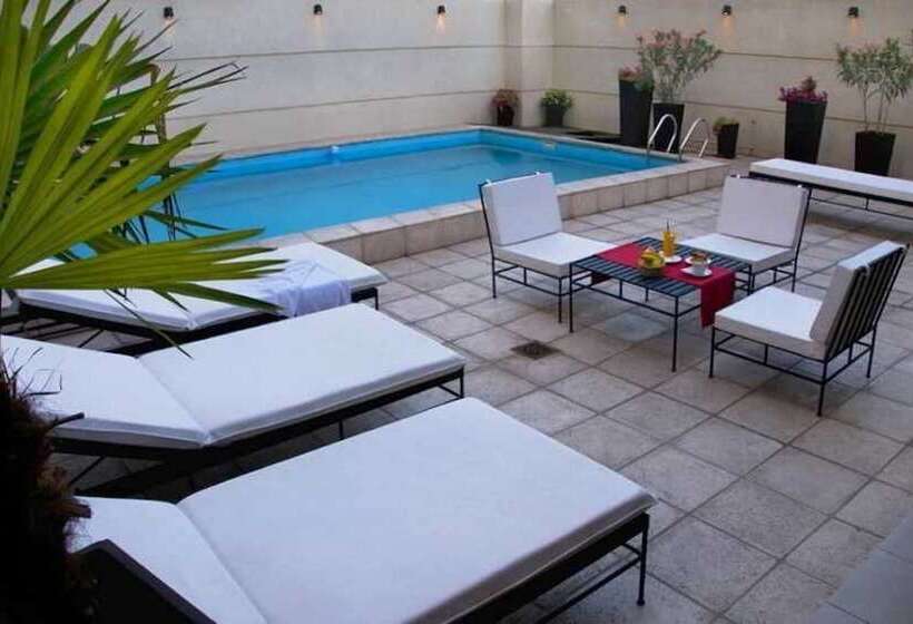 فندق Premium Tower Suites