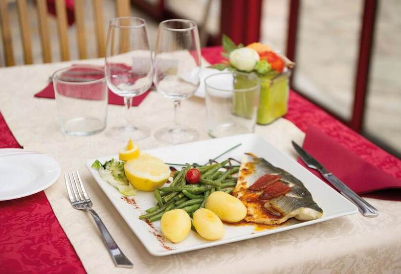 ホテル & Residence Vacances Bleues Orhoitza