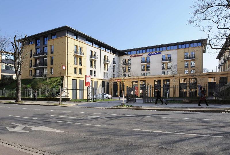 Отель Residhome Metz Lorraine