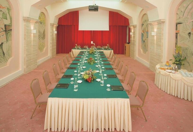 ホテル Rodos Palladium Leisure & Wellness