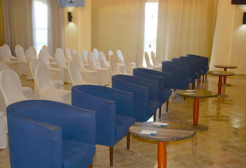 酒店 Royal Lagoons Resort & Aqua Park Families And Couples Only