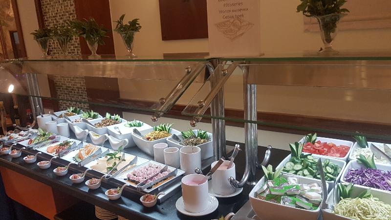 酒店 Royal Lagoons Resort & Aqua Park Families And Couples Only