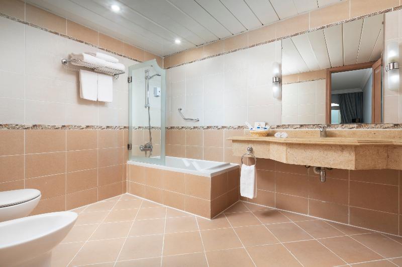 酒店 Royal Lagoons Resort & Aqua Park Families And Couples Only