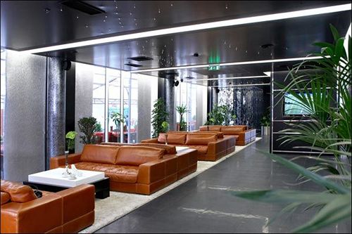 Royal Square Hotel & Suites