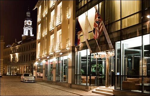Royal Square Hotel & Suites
