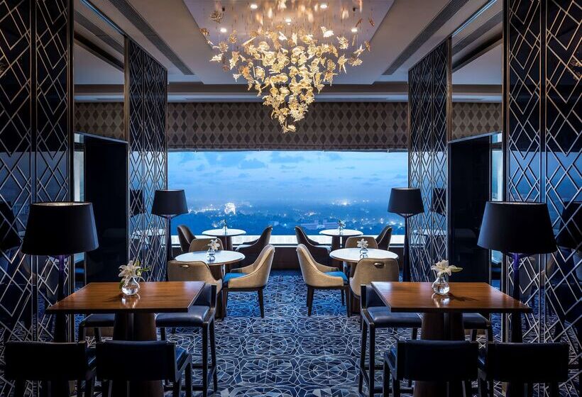 호텔 Shangrila Eros, New Delhi