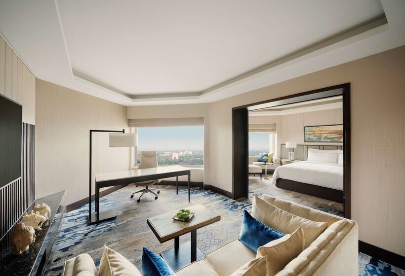 Отель Shangrila Eros, New Delhi