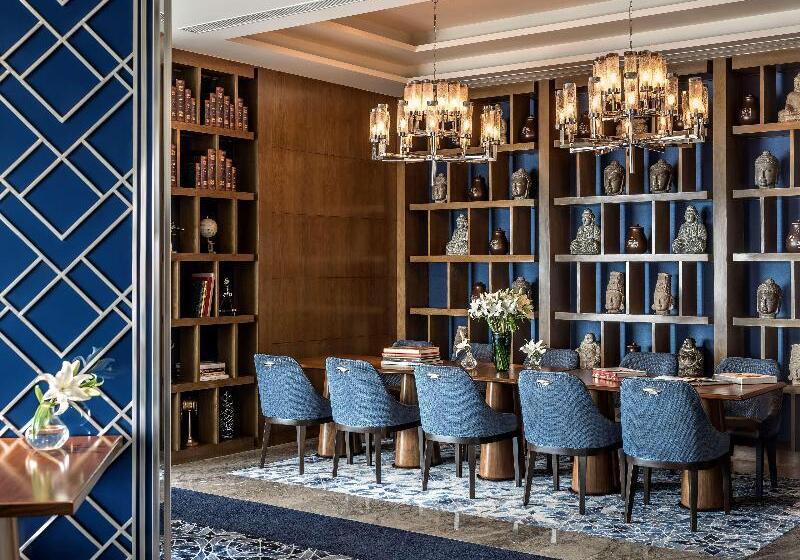 호텔 Shangrila Eros, New Delhi