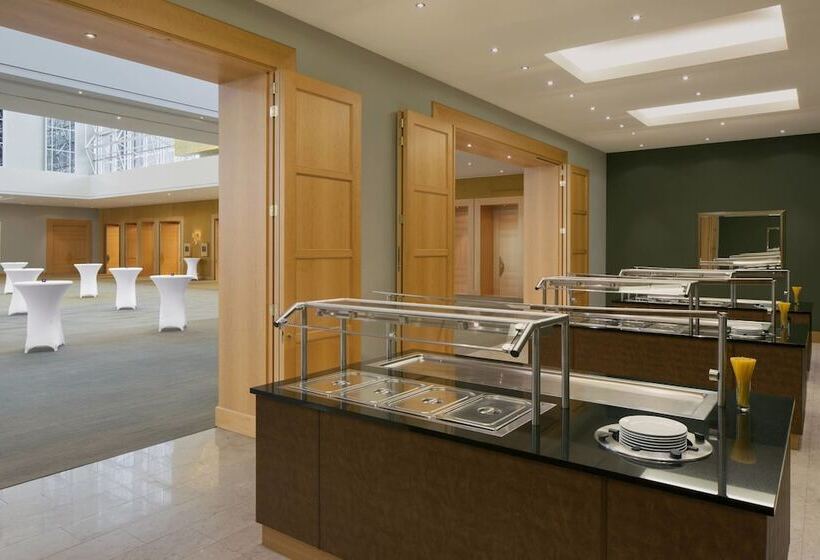 فندق Sheraton Brussels Airport