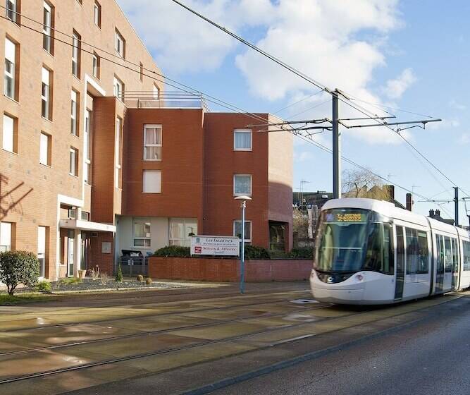 בית מלון כפרי Séjours & Affaires Rouen Normandie