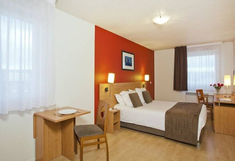 בית מלון כפרי Séjours & Affaires Rouen Normandie