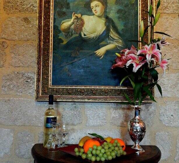 בית מלון כפרי S.nikolis  Historic Boutique