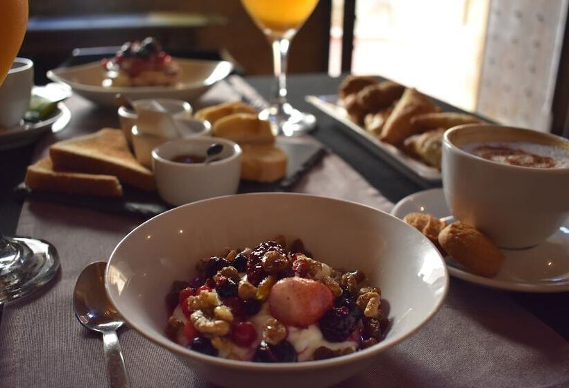 בית מלון כפרי S.nikolis  Historic Boutique