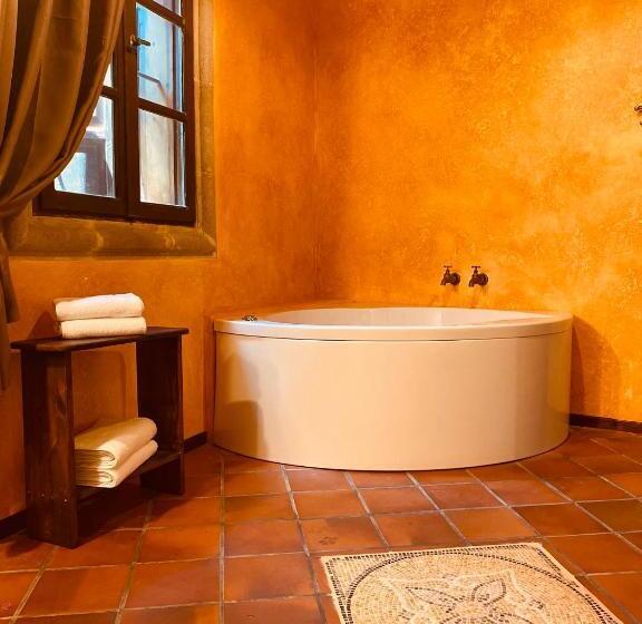 בית מלון כפרי S.nikolis  Historic Boutique