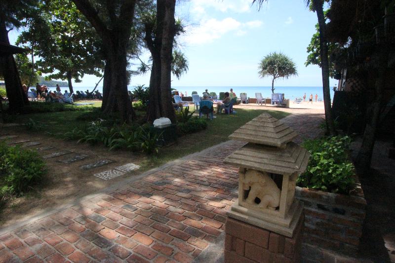 Отель Southern Lanta Resort