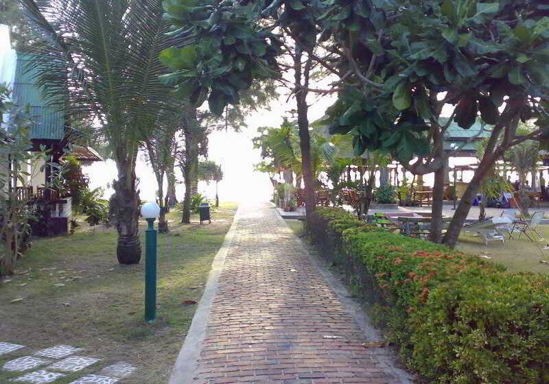 Отель Southern Lanta Resort