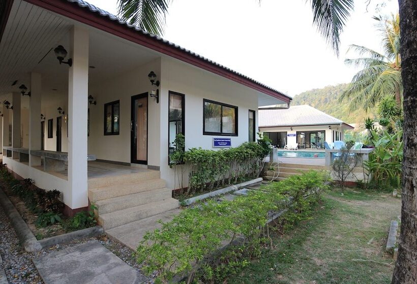 Отель Southern Lanta Resort