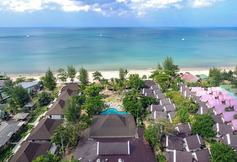 Отель Southern Lanta Resort