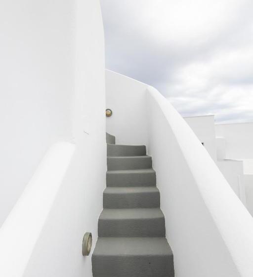 Hotel Hiraeth Santorini