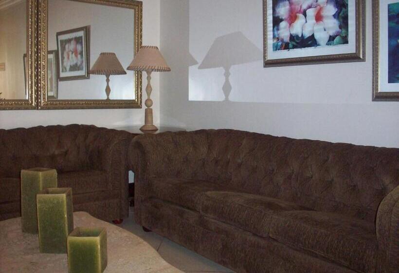 酒店 Tamareiras Park